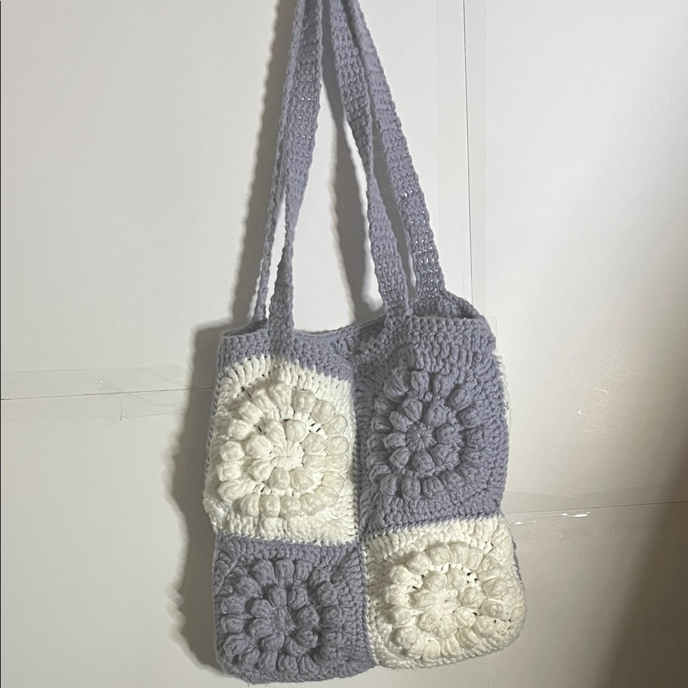 😄Handcrafted Crochet Tote Bag - mauve and White